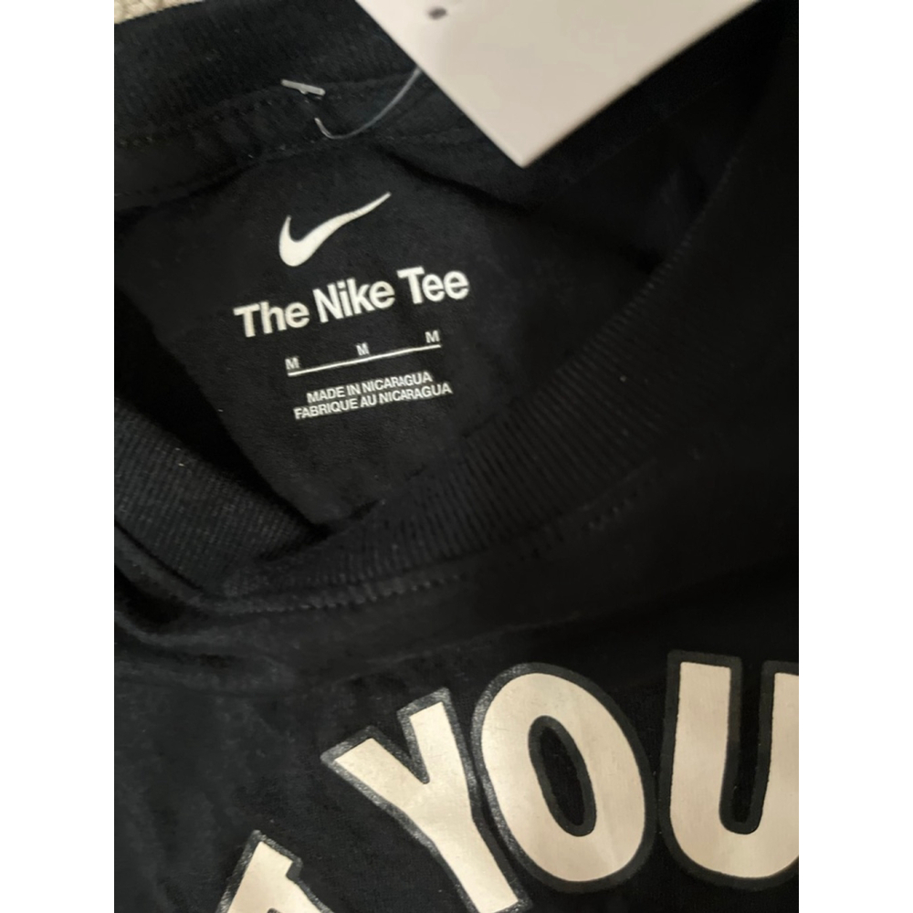 NWT Kids Nike T-Shirt Black/Red Size M - Picture 4 of 4
